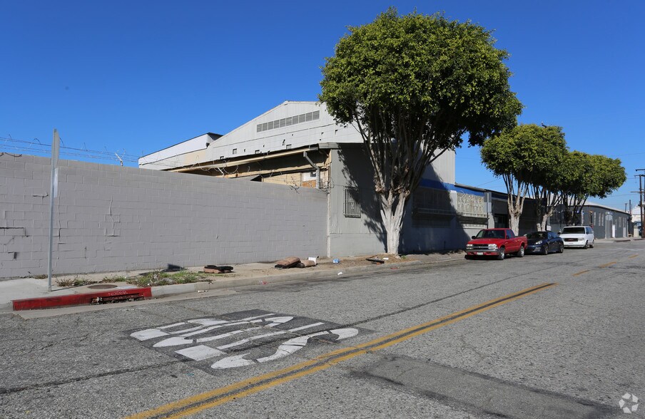 2010-2014 Belgrave Ave, Huntington Park, CA à vendre - Photo de l’immeuble – Image 3 sur 8