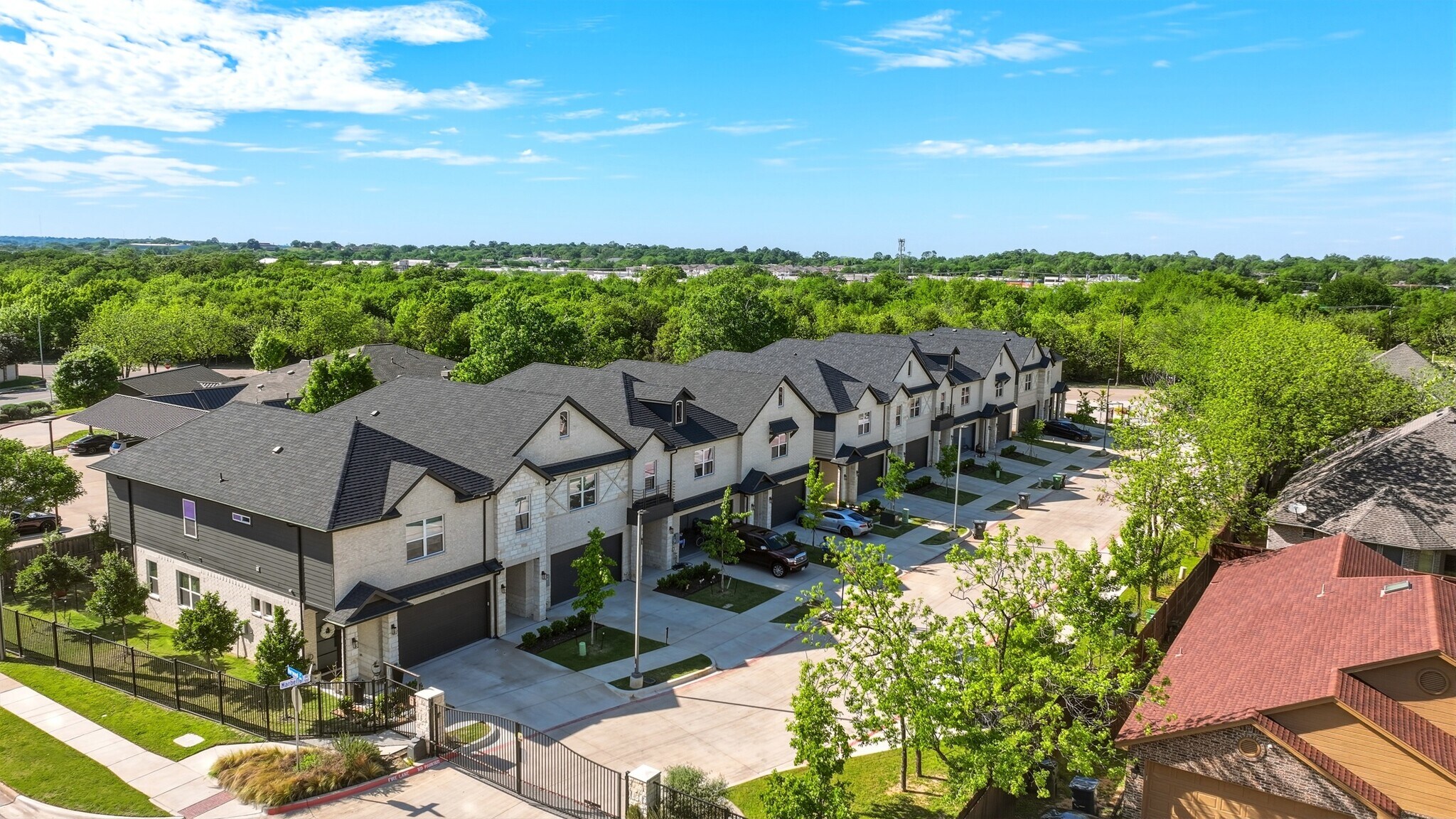 500-540 Marbella Dr, Arlington, TX à vendre Photo de l’immeuble– Image 1 sur 9