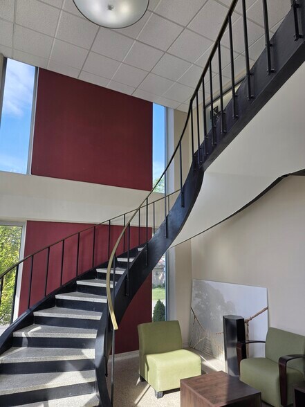 135 W Dorothy Ln, Kettering, OH à vendre - Photo intérieure – Image 3 sur 19