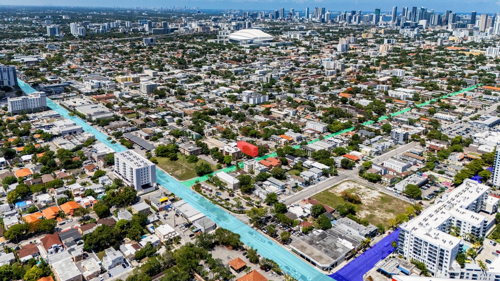 2121 SW 6th St, Miami, FL à vendre - Photo de l’immeuble – Image 3 sur 7