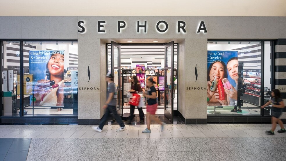 2701 Ming Ave, Bakersfield, CA à louer - Photo intérieure – Image 2 sur 6