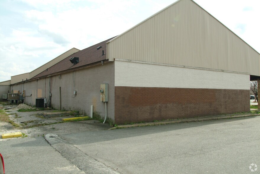 2709 Campostella Rd, Chesapeake, VA à vendre - Photo de l’immeuble – Image 2 sur 9