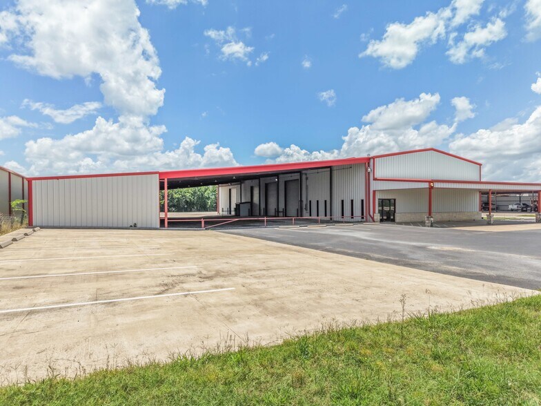 3838 Endeavor Loop, Bryan, TX à louer - Photo de l’immeuble – Image 2 sur 21