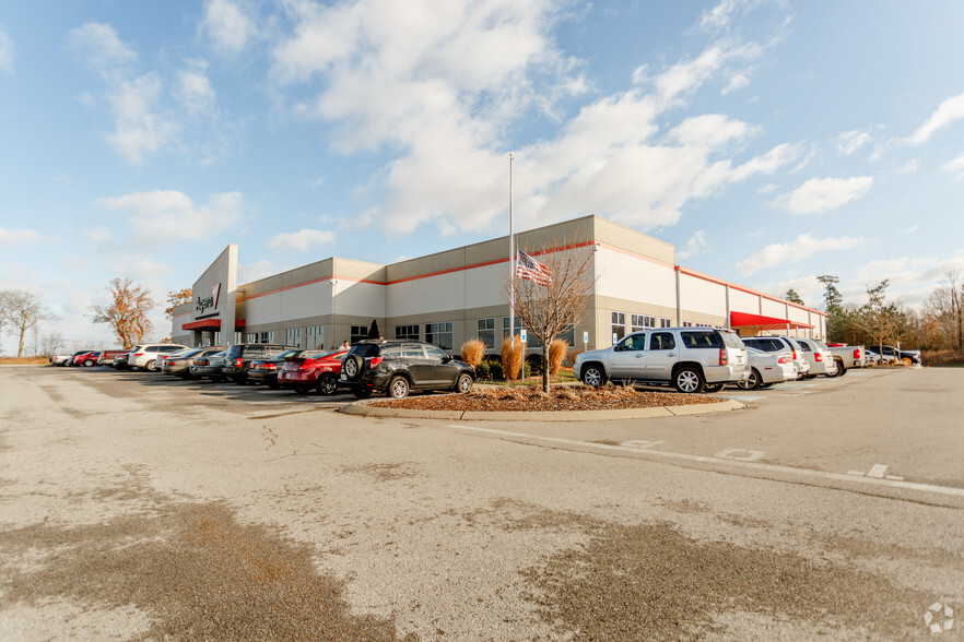 2971 International Blvd, Clarksville, TN à louer - Photo principale – Image 1 sur 10