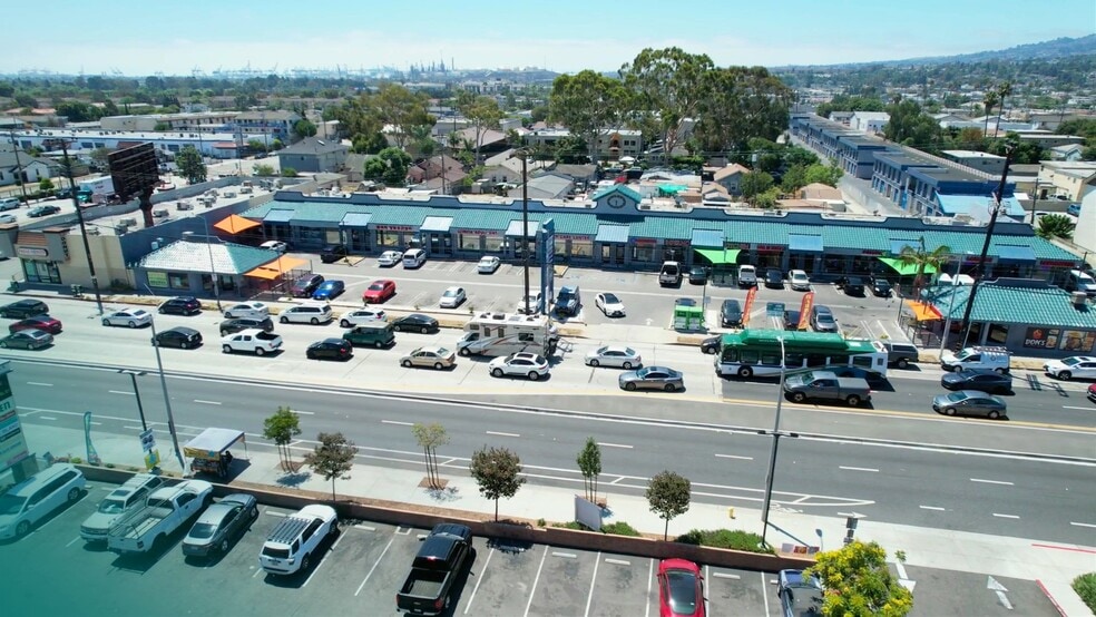 1210-1250 Lomita Blvd, Harbor City, CA à louer - Vidéo sur l’annonce professionnelle – Image 2 sur 10