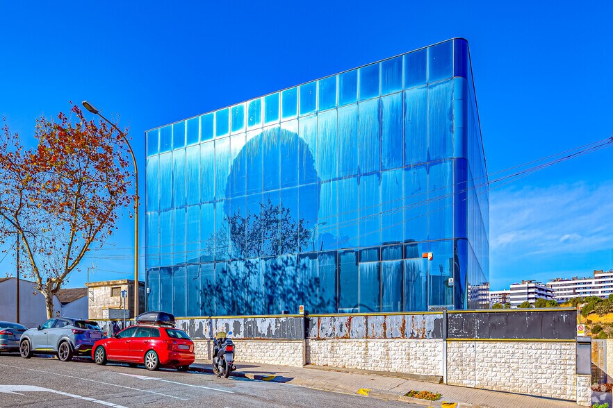 Carrer Joan de la Cierva, 19, Sant Just Desvern, Barcelona à vendre - Photo de l’immeuble – Image 3 sur 22