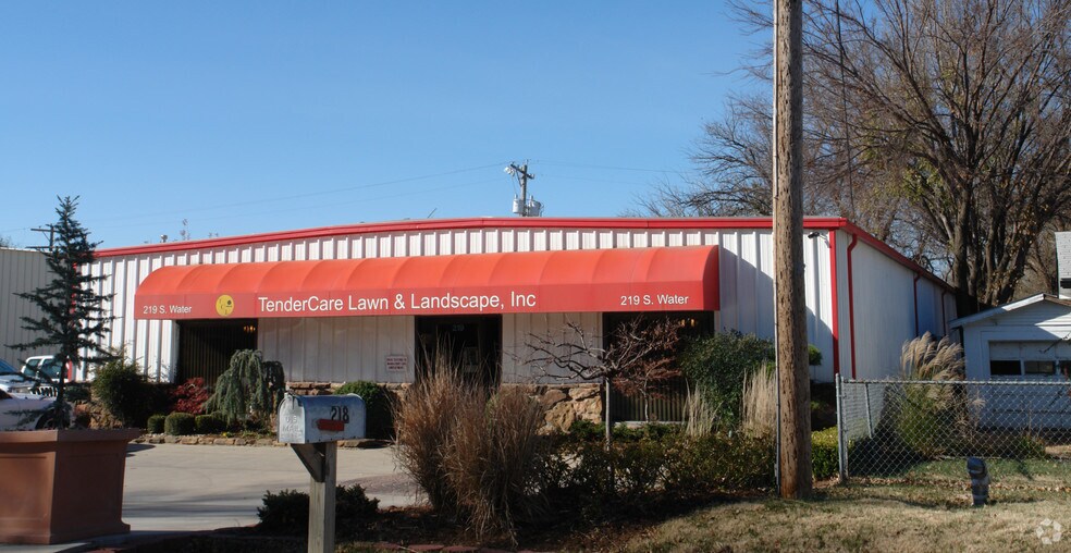 219 S Water St, Derby, KS à vendre - Photo de l’immeuble – Image 2 sur 2