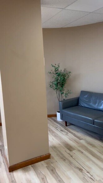 1301 W 1st Ave, Sioux City, IA à louer - Vidéo sur l’annonce professionnelle – Image 2 sur 5