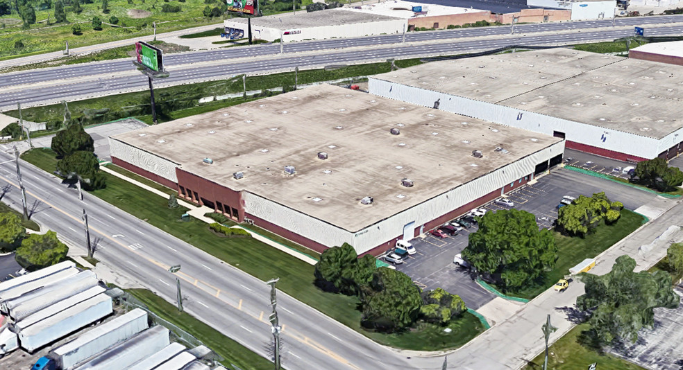 11700-11720 W Grand Ave, Northlake, IL à louer - Photo de l’immeuble – Image 1 sur 2