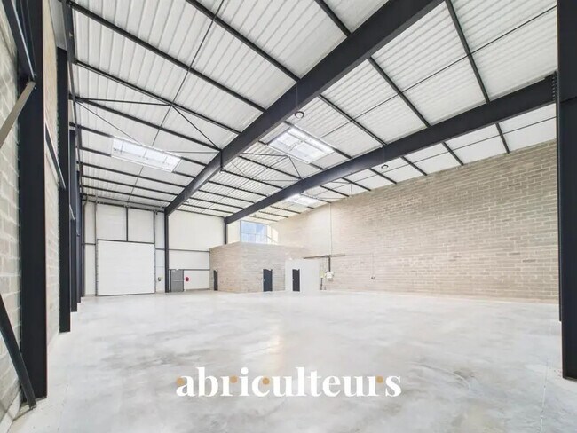 Plus de détails pour Bureau à vendre