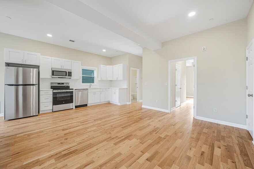 532 Ringwood Ave, Wanaque, NJ à vendre - Photo intérieure – Image 3 sur 40