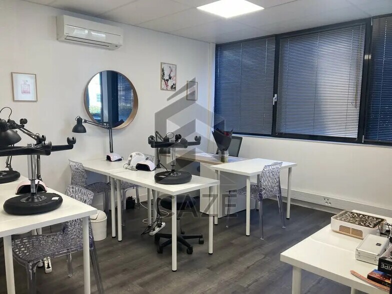 Bureau dans Floirac à louer - Photo de l’immeuble – Image 3 sur 8