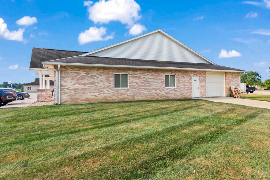 3901 Pintail Dr, Springfield, IL à vendre - Photo de l’immeuble – Image 3 sur 19