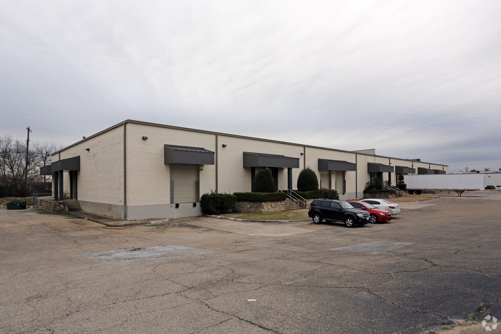 5100-5110 Rondo Dr, Fort Worth, TX à louer Photo principale– Image 1 sur 7
