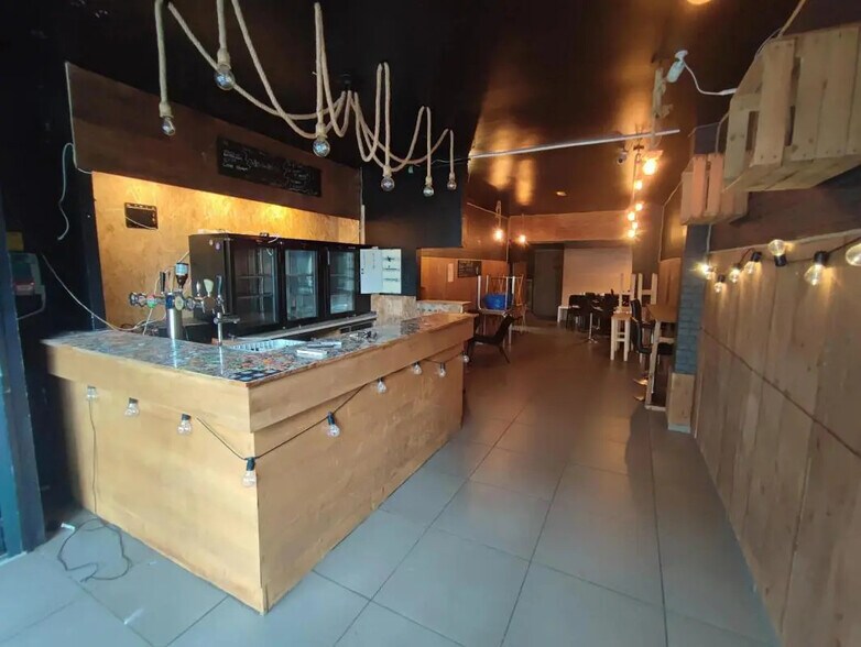 Local commercial dans Lille à louer - Photo de l’immeuble – Image 1 sur 2