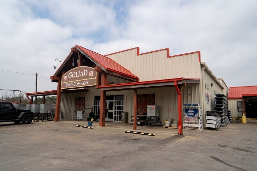 610 E End St, Goliad, TX à vendre - Photo de l’immeuble – Image 2 sur 41