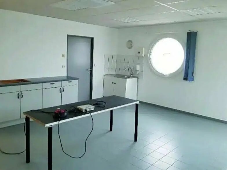 Industriel/Logistique dans Faulquemont à louer - Photo intérieure – Image 2 sur 5