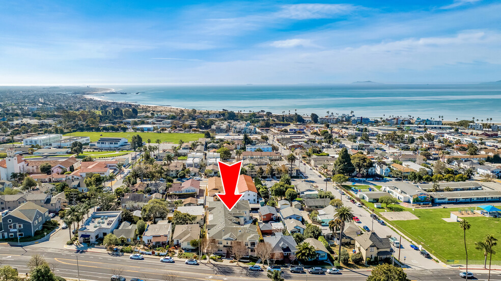 1256 E Main St, Ventura, CA à vendre - Photo de l’immeuble – Image 1 sur 59