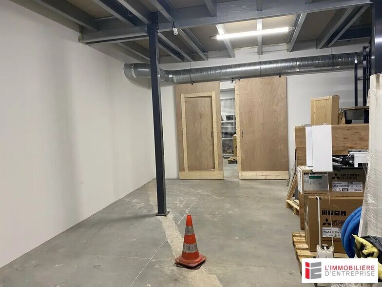 Bureau dans Quéven à louer - Photo de l’immeuble – Image 3 sur 8