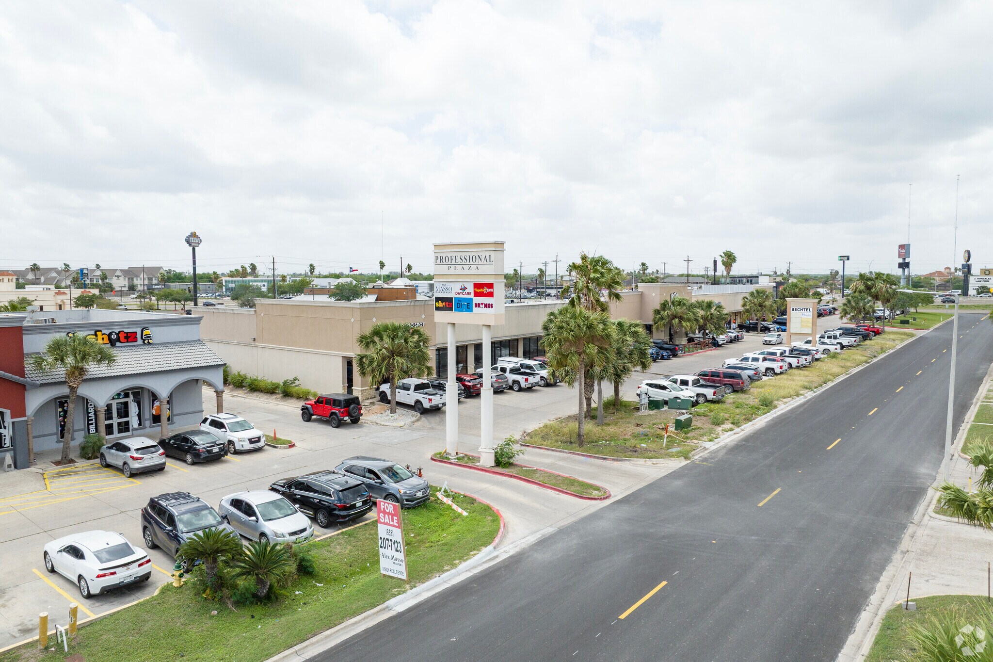 568 Springmart Blvd, Brownsville, TX à louer Photo principale– Image 1 sur 8