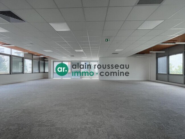 Plus de détails pour Bureau à louer