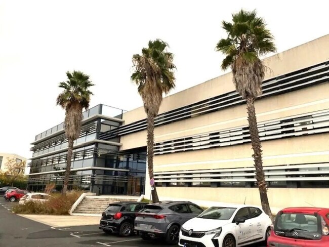 Plus de détails pour Bureau à louer