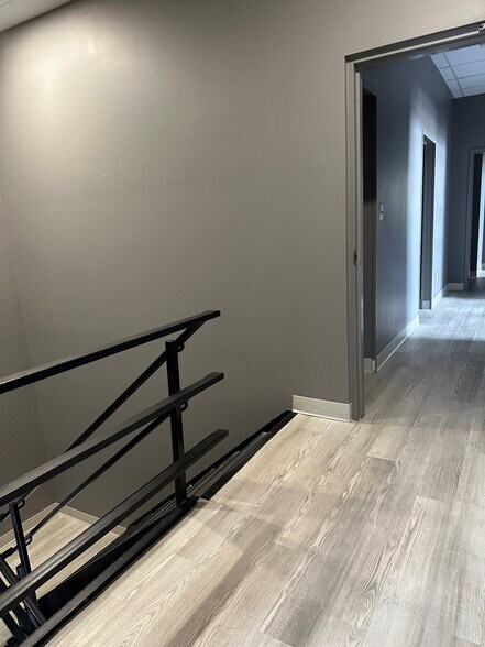 1200 Mccalla Ave, Knoxville, TN à louer - Photo de l’immeuble – Image 2 sur 7