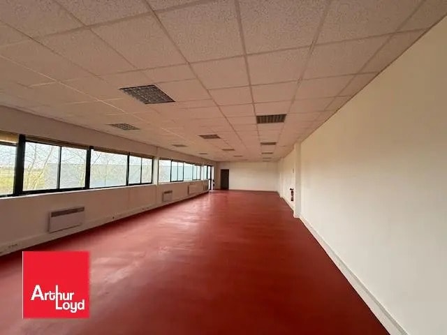 Bureau dans Chartres à louer - Photo intérieure – Image 2 sur 4