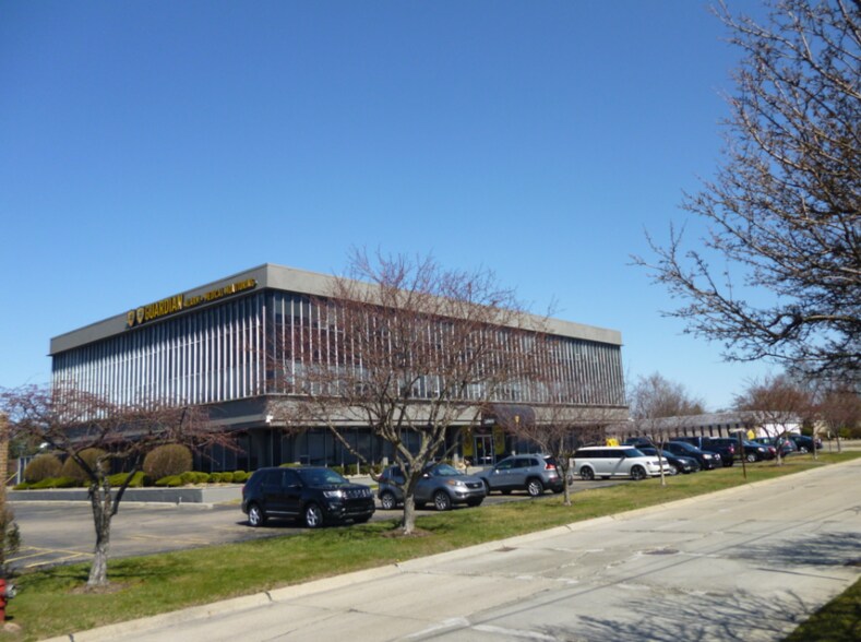 20800 Southfield Rd, Southfield, MI à louer - Photo de l’immeuble – Image 1 sur 8