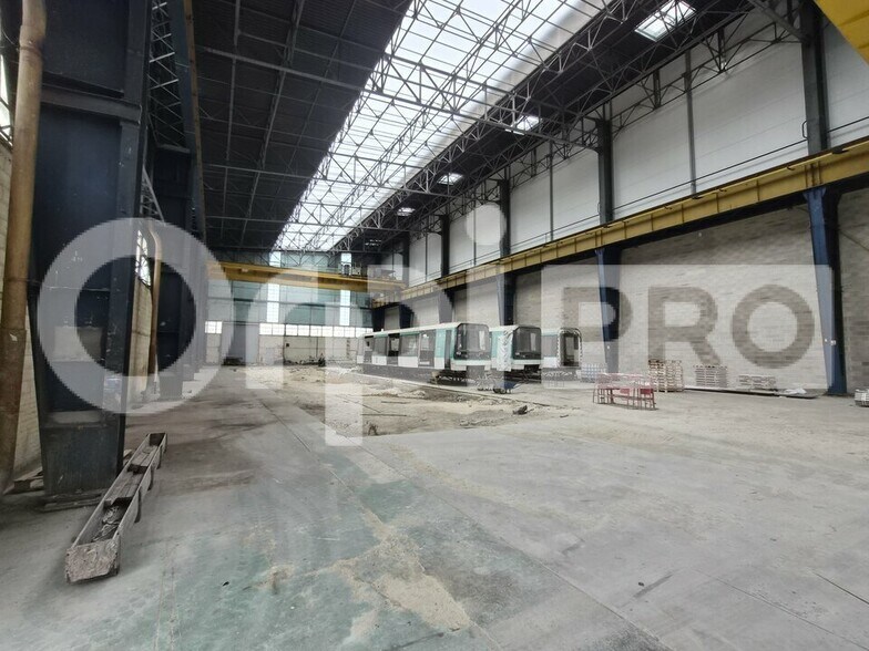 Industriel/Logistique dans Reims à louer - Photo de l’immeuble – Image 2 sur 9