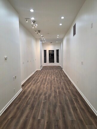 Plus de détails pour 2412 N Charles St, Baltimore, MD - Bureau/Local commercial à louer