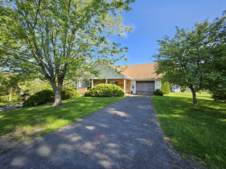 200 Brewery Run Ln, Saint Marys, PA à vendre - Photo principale – Image 1 sur 22