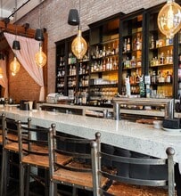 819 S Flower St, Los Angeles, CA à louer Photo intérieure– Image 2 sur 9