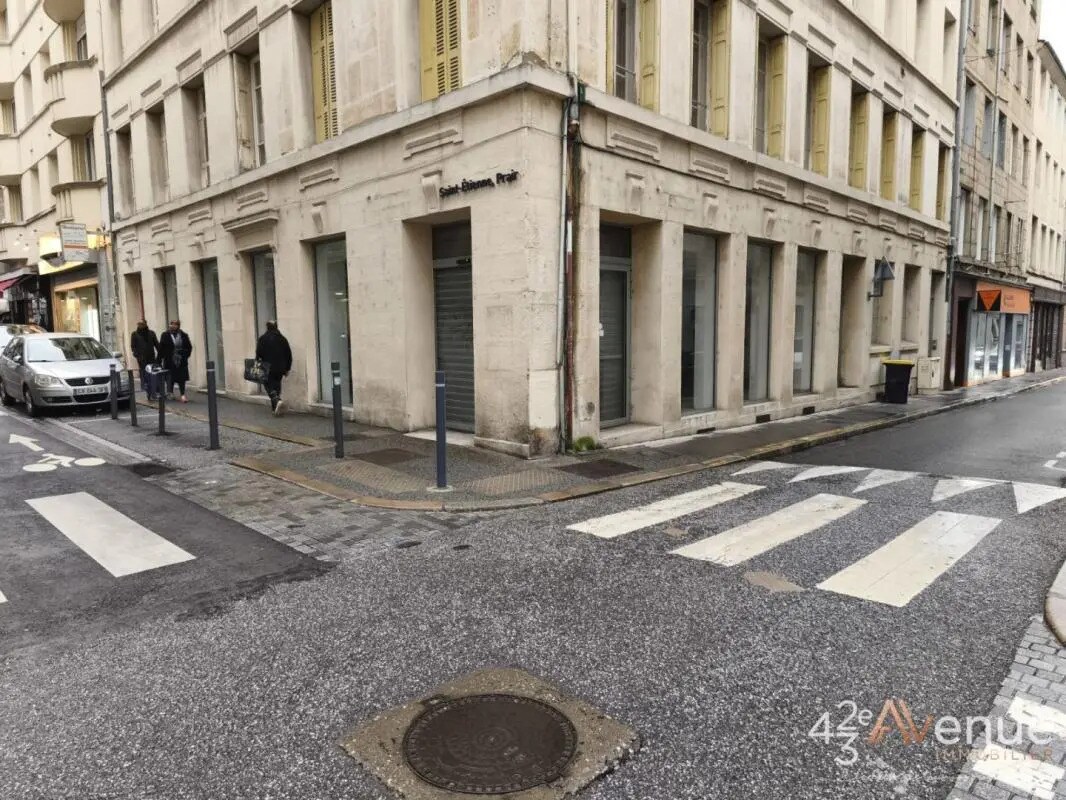 Local d'activités dans Saint-Étienne à vendre Photo de l’immeuble– Image 1 sur 8