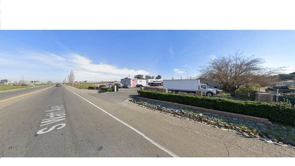 7111 S Watt Ave, Sacramento, CA à vendre - Photo de l’immeuble – Image 2 sur 3