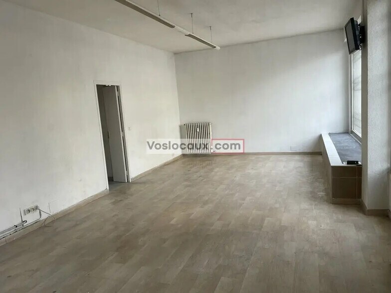 Local commercial dans Nice à louer - Photo de l’immeuble – Image 1 sur 5