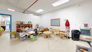 1331-1333 Flatbush Ave, Brooklyn, NY à louer Numérisation 3D Matterport– Image 1 sur 21