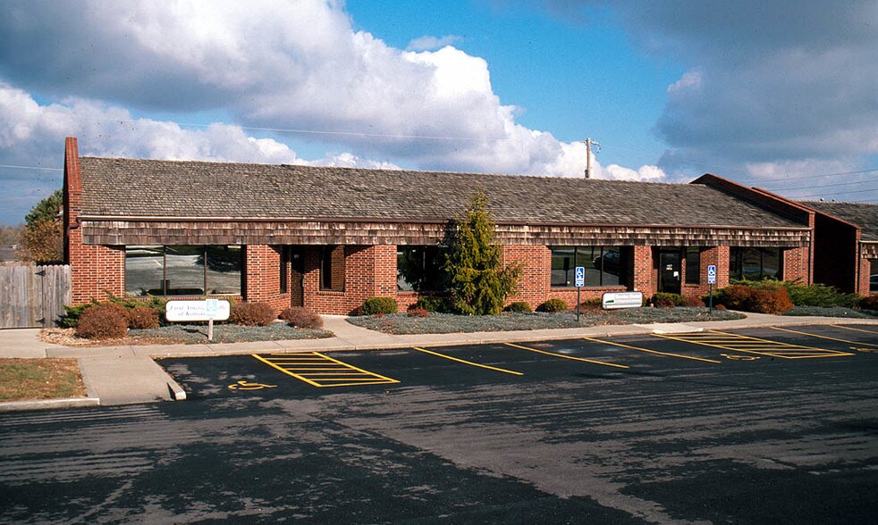 1900-1912 NW Copper Oaks Cir, Blue Springs, MO à vendre - Photo principale – Image 1 sur 19