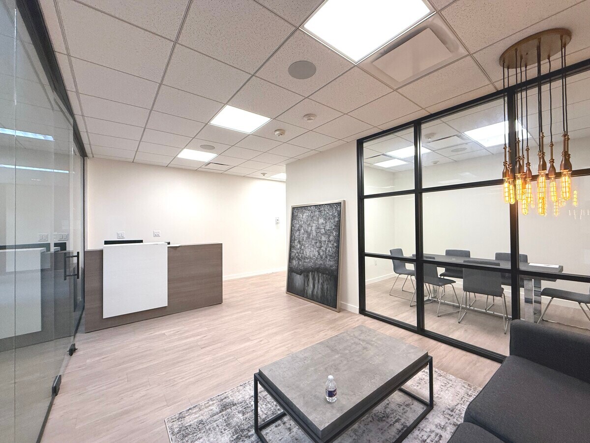 6100 Corporate Dr, Houston, TX 77036 - Lot 4-G -  - Photo intérieure - Image 1 of 10