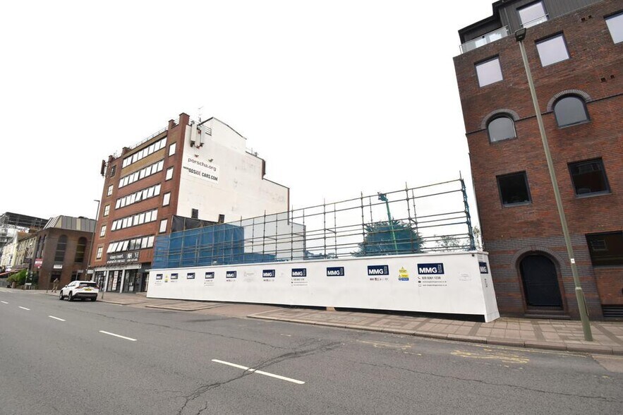 920 High Rd, Londres à vendre - Photo de l’immeuble – Image 2 sur 2