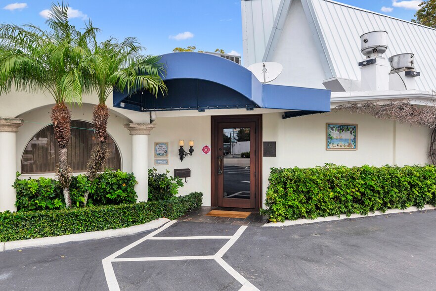 6316 S Dixie Hwy, West Palm Beach, FL à vendre - Photo de l’immeuble – Image 3 sur 28