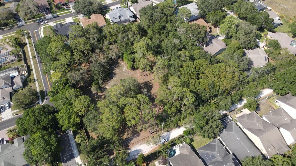 6501 Gant Rd, Tampa, FL à vendre - Photo principale – Image 1 sur 25