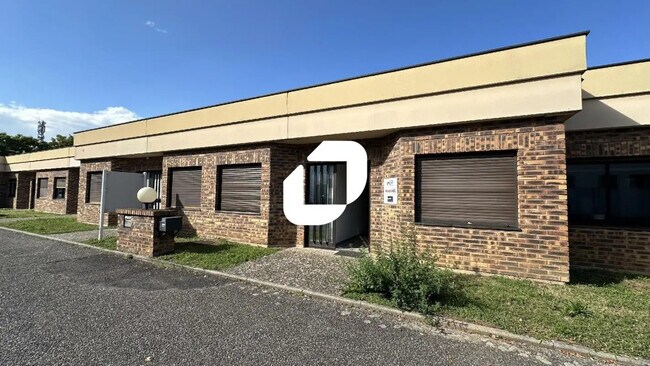 Plus de détails pour 10 Rue Jean Monnet, Eckbolsheim - Bureau, Local d'activités à louer