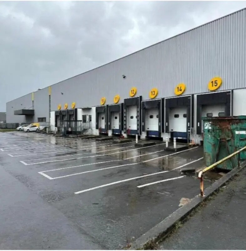 Industriel/Logistique dans Mondeville à louer Photo de l’immeuble– Image 1 sur 9