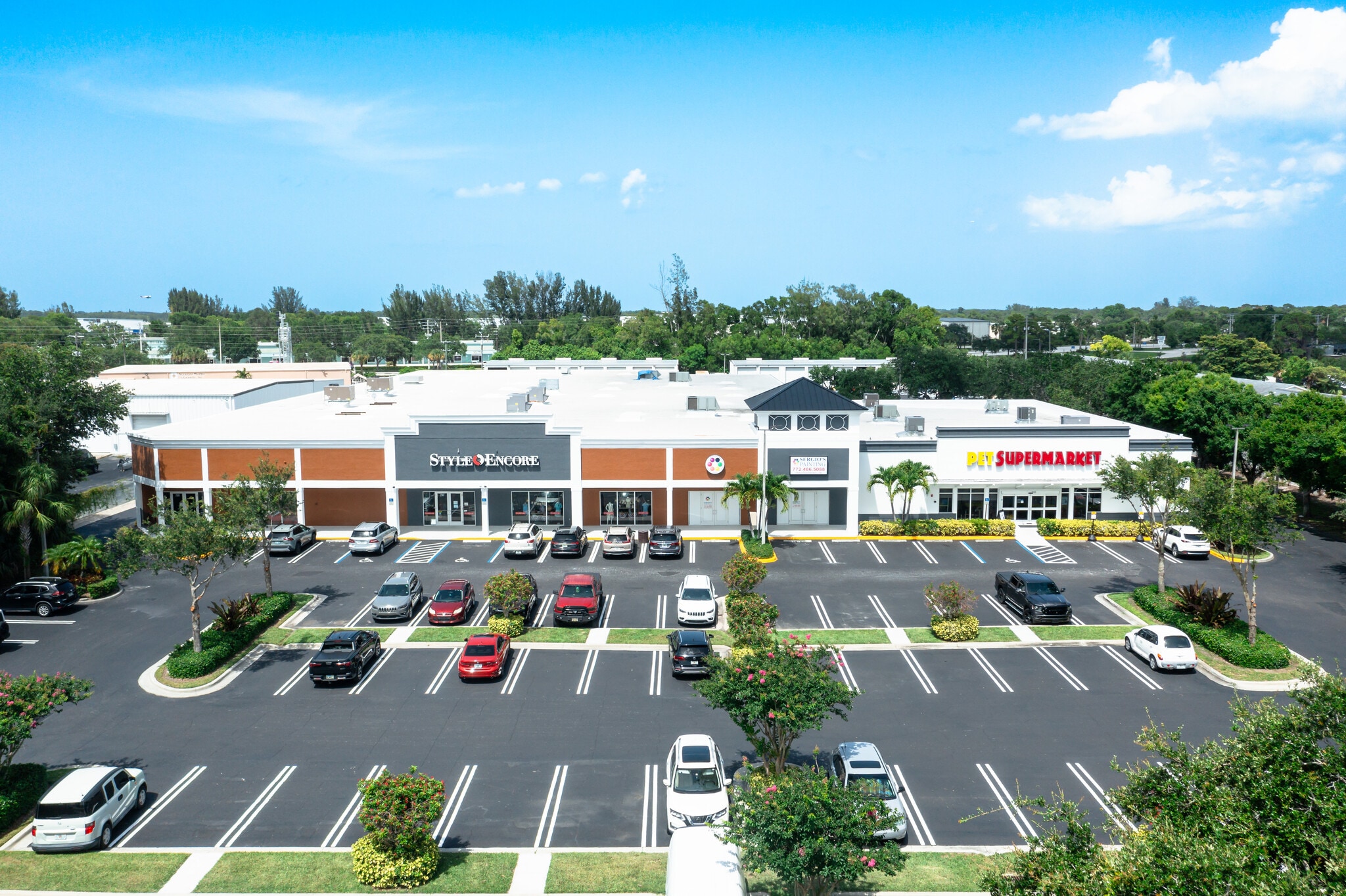 2585-2605 SE Federal Hwy, Stuart, FL à vendre Photo de l’immeuble– Image 1 sur 3