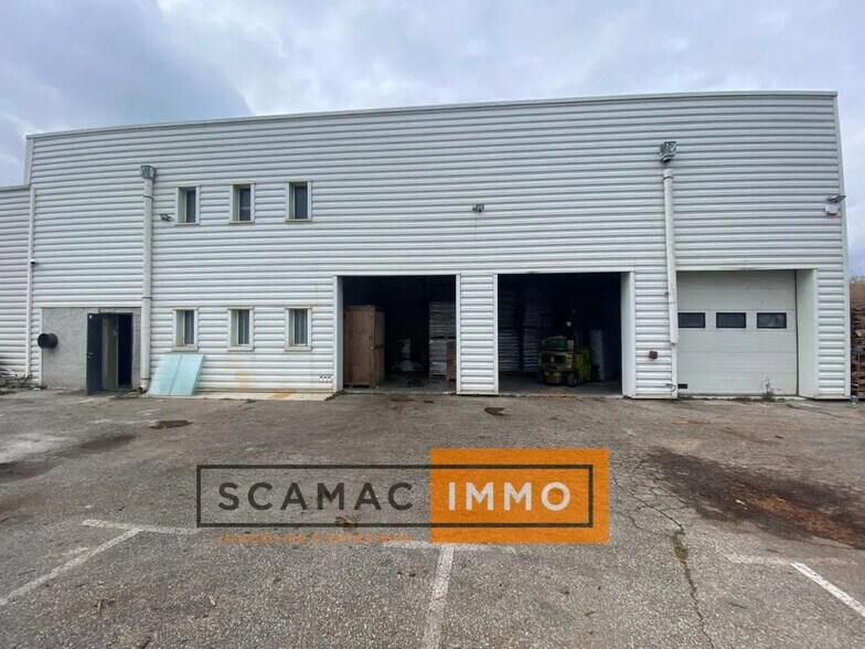 Local d’activités dans Pertuis à louer - Photo de l’immeuble – Image 2 sur 6