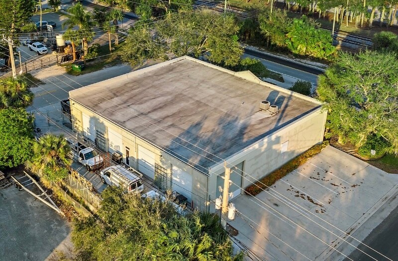620 N Old Dixie Hwy, Jupiter, FL à vendre - Photo de l’immeuble – Image 3 sur 17