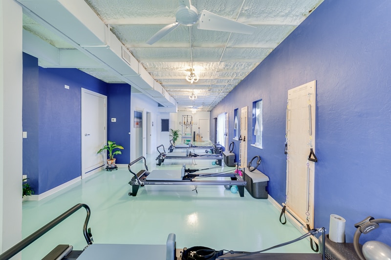 1570 Colonial Blvd, Fort Myers, FL à louer Photo principale– Image 1 sur 9