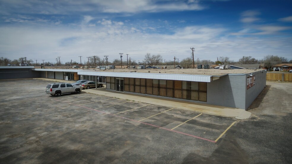 1805 Parkway Dr, Lubbock, TX à louer - Photo principale – Image 2 sur 7