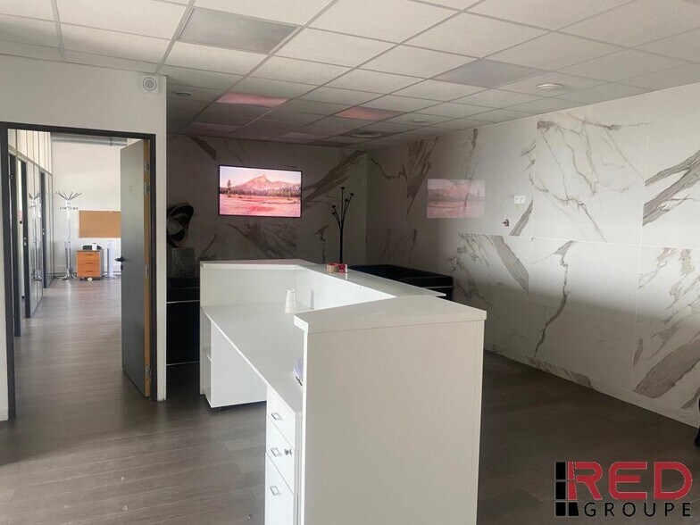 Bureau dans La Ciotat à louer - Photo intérieure – Image 3 sur 5